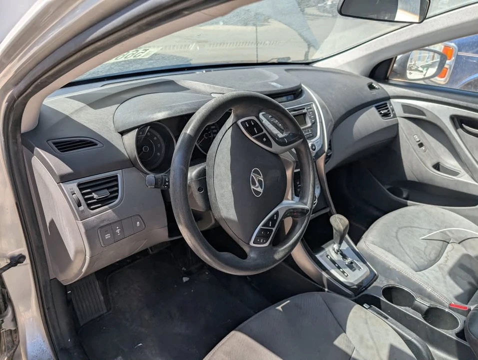 2012 Hyundai Elantra - Image 9 of 9