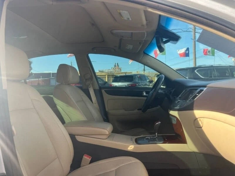 2012 Hyundai Genesis - Image 5 of 5