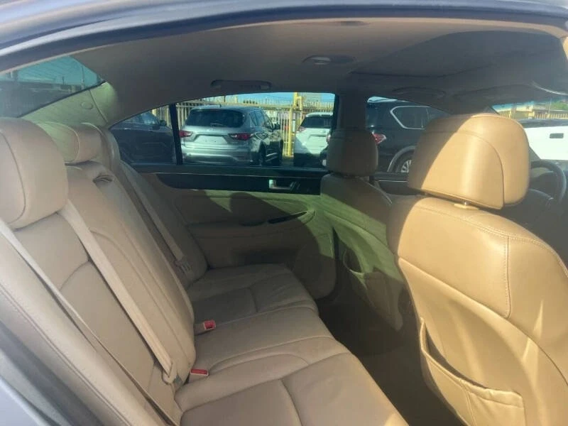 2012 Hyundai Genesis - Image 4 of 5