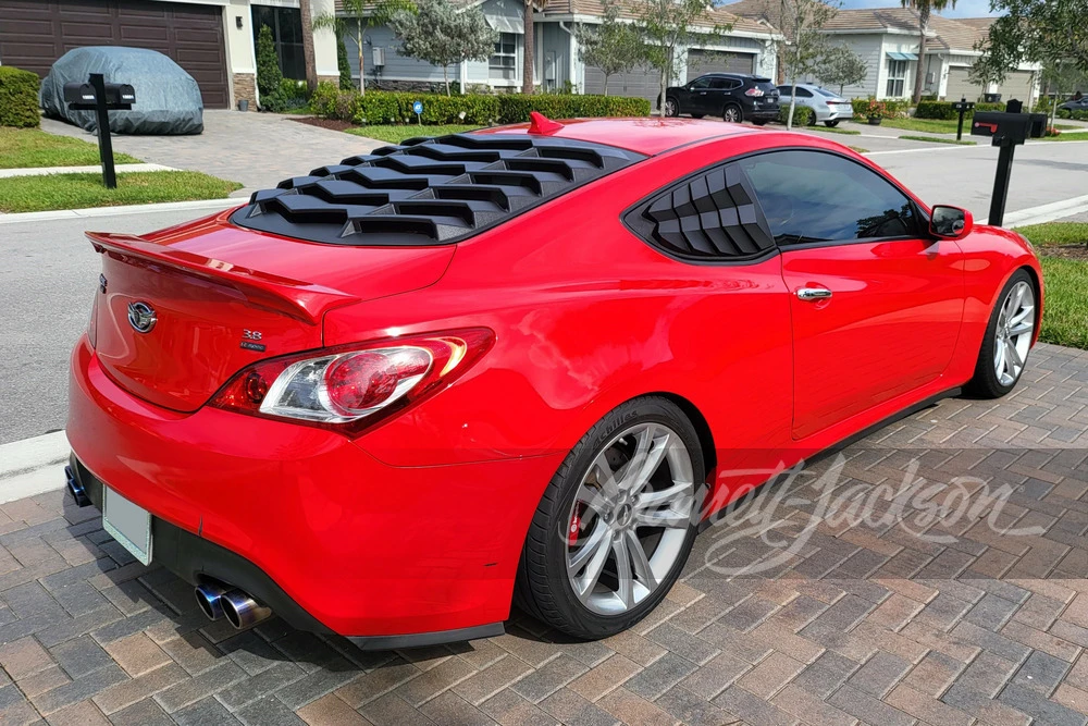 2012 Hyundai Genesis - Image 9 of 10
