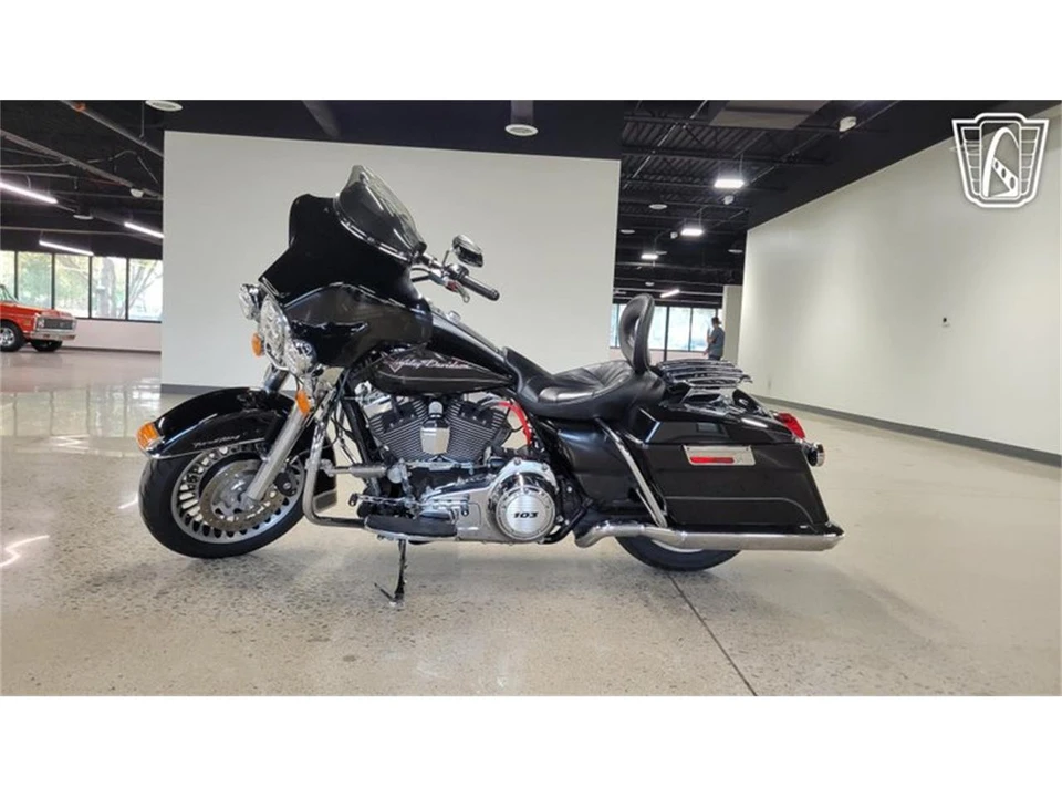 2012 Harley-Davidson Touring Twin Cam - Image 2 of 31