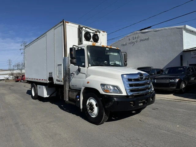 2012 Hino - Image 3 of 16