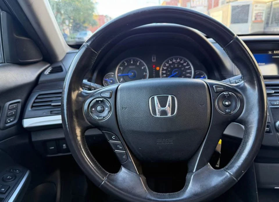 2012 Honda Accord 8th Gen - Image 17 of 19