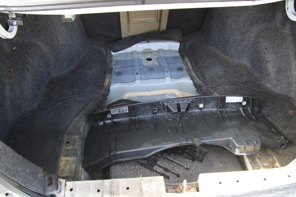 2012 Honda Accord 8th Gen - Image 19 of 21