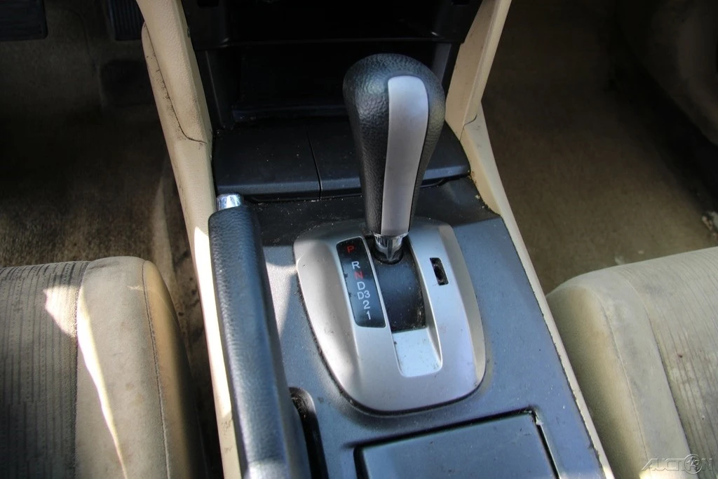 2012 Honda Accord 8th Gen - Image 16 of 21