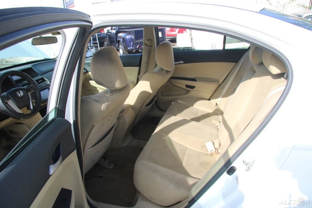2012 Honda Accord 8th Gen - Image 18 of 21