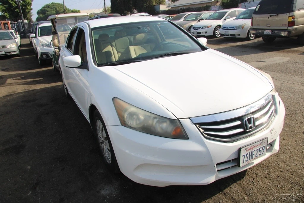 2012 Honda Accord 8th Gen - Image 8 of 21