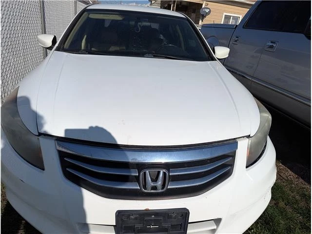 2012 Honda Accord 8th Gen - Image 2 of 11