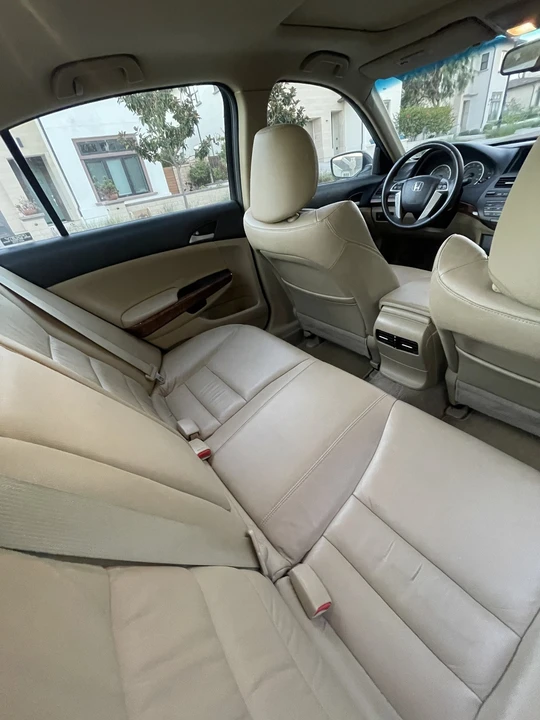 2012 Honda Accord 8th Gen - Image 9 of 13