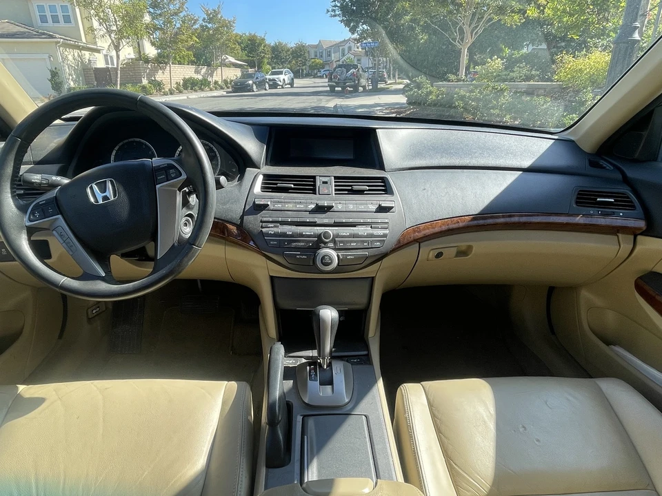 2012 Honda Accord 8th Gen - Image 11 of 13
