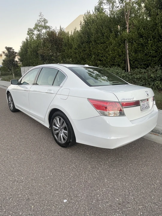 2012 Honda Accord 8th Gen - Image 3 of 13
