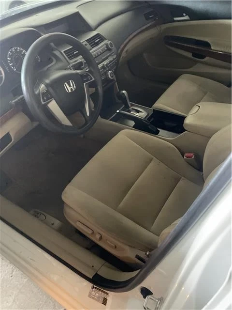 2012 Honda Accord 8th Gen - Image 13 of 16