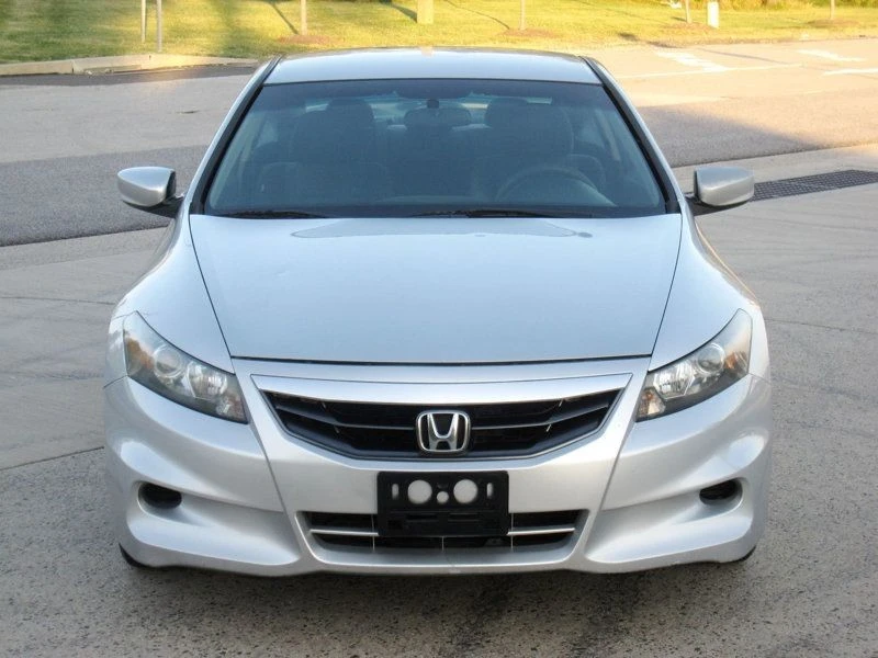 2012 Honda Accord 8th Gen - Image 5 of 12