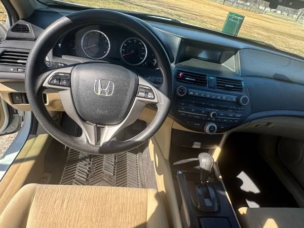 2012 Honda Accord 8th Gen - Image 9 of 10