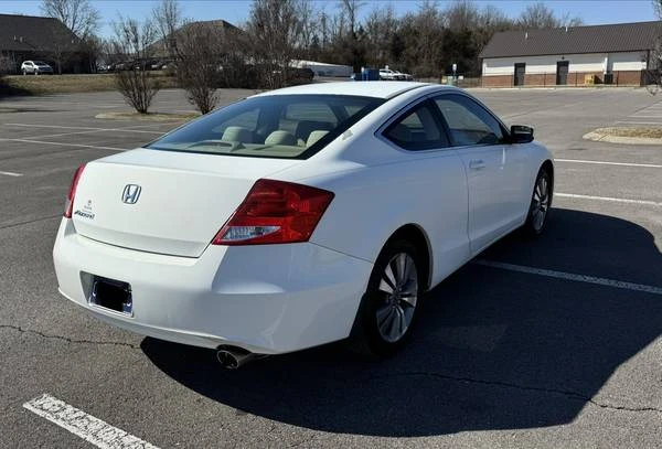 2012 Honda Accord 8th Gen - Image 2 of 10