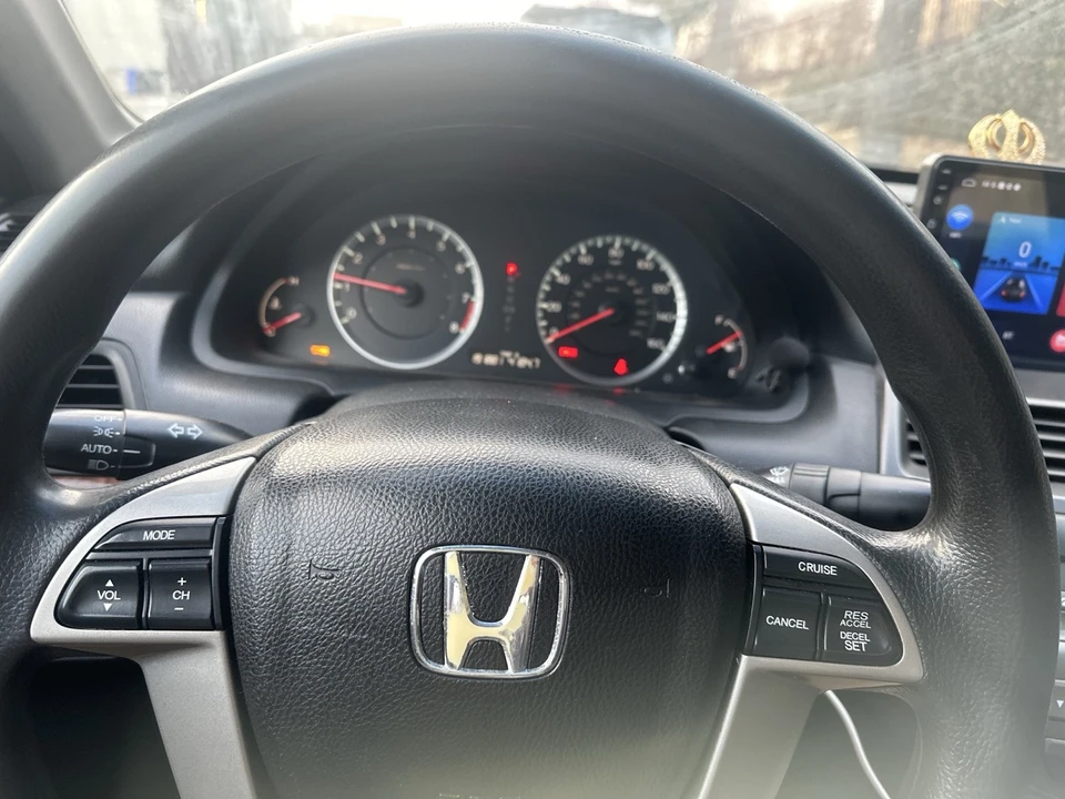 2012 Honda Accord 8th Gen - Image 5 of 6