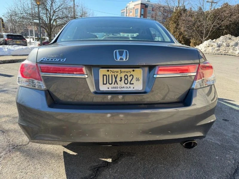 2012 Honda Accord 8th Gen - Image 4 of 12
