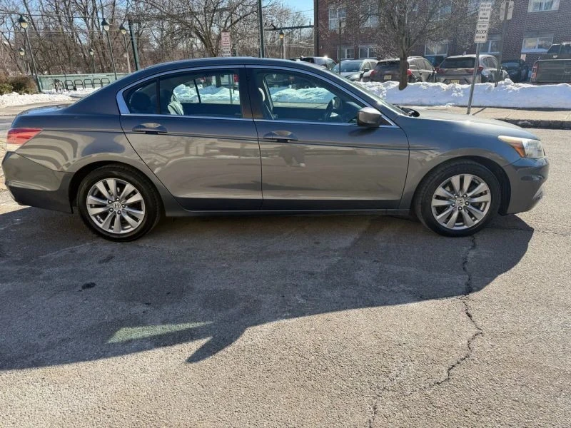2012 Honda Accord 8th Gen - Image 8 of 12