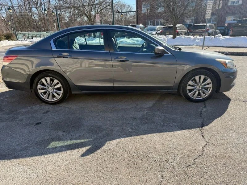 2012 Honda Accord 8th Gen - Image 8 of 12