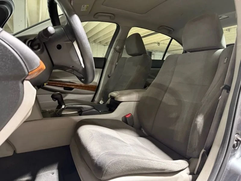 2012 Honda Accord 8th Gen - Image 8 of 12