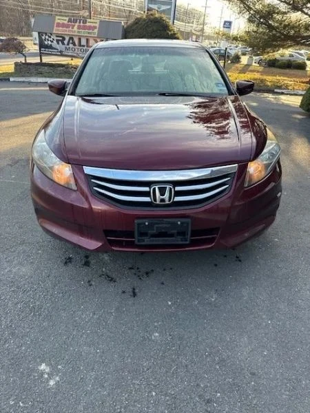 2012 Honda Accord 8th Gen - Image 2 of 12