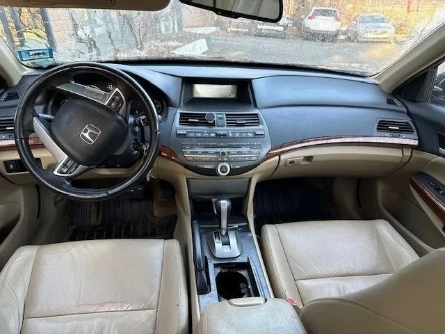 2012 Honda Accord 8th Gen - Image 10 of 12