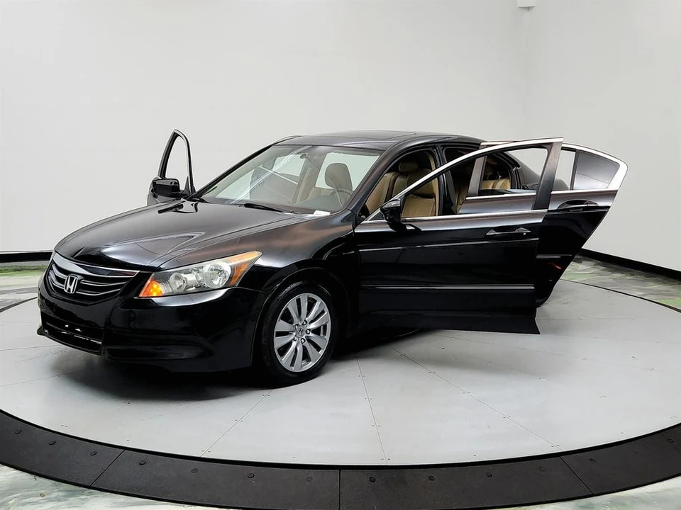 2012 Honda Accord 8th Gen - Image 9 of 12