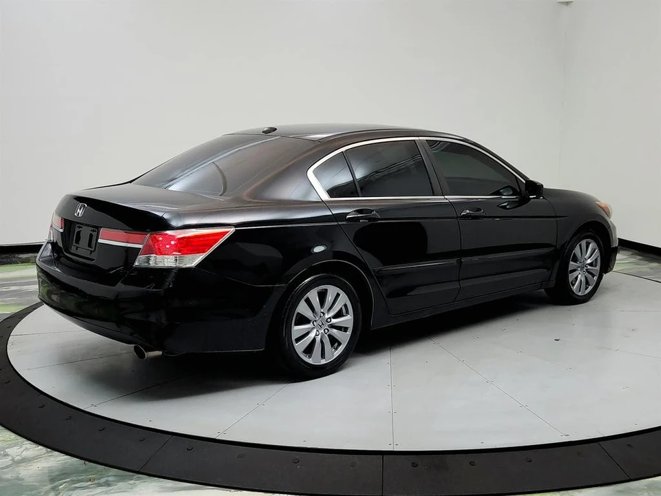 2012 Honda Accord 8th Gen - Image 5 of 12