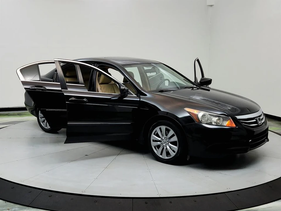 2012 Honda Accord 8th Gen - Image 10 of 12