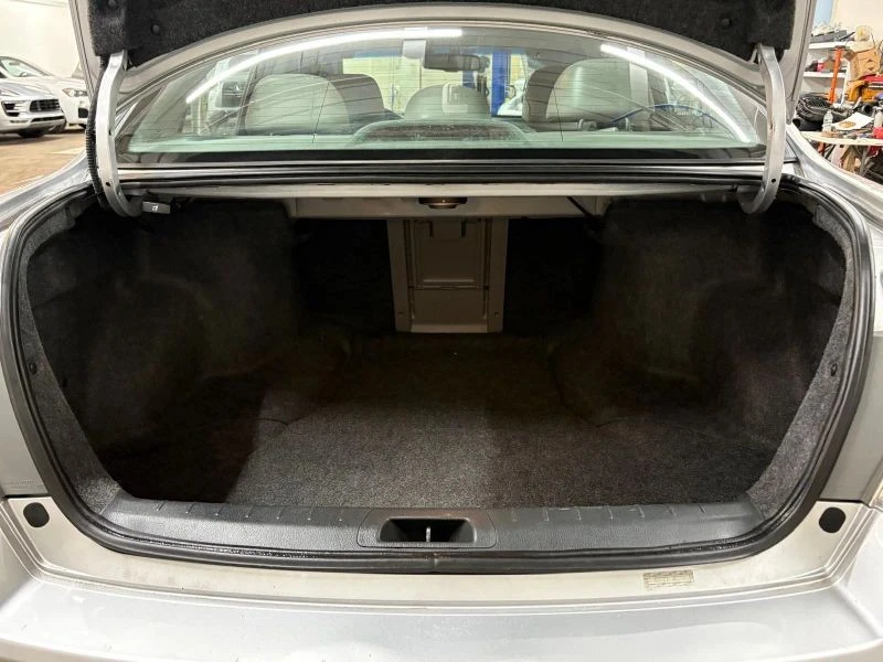 2012 Honda Accord 8th Gen - Image 9 of 12
