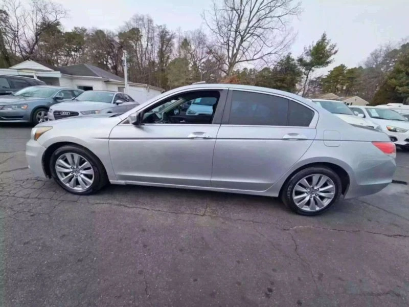 2012 Honda Accord 8th Gen - Image 3 of 12