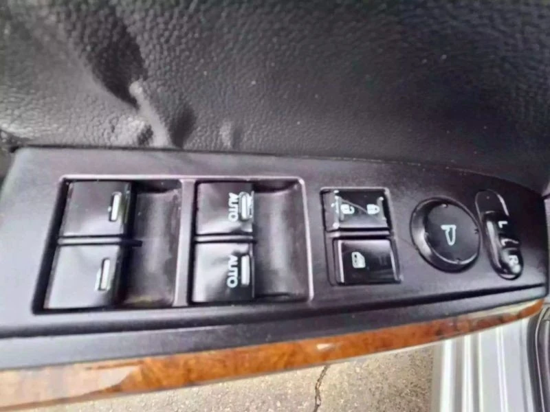 2012 Honda Accord 8th Gen - Image 8 of 12