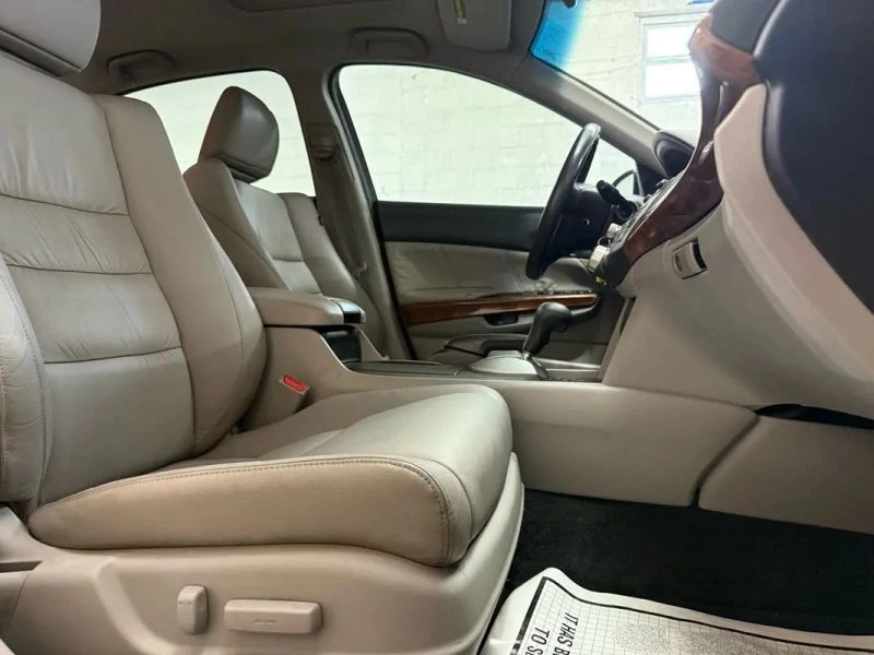 2012 Honda Accord 8th Gen - Image 11 of 12