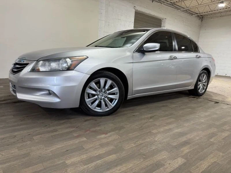 2012 Honda Accord 8th Gen - Image 2 of 12