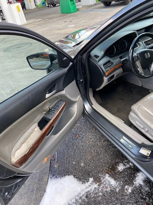 2012 Honda Accord 8th Gen - Image 8 of 11