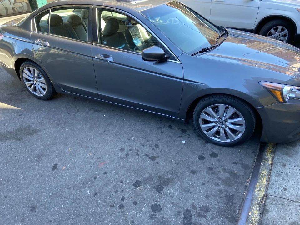 2012 Honda Accord 8th Gen - Image 4 of 11