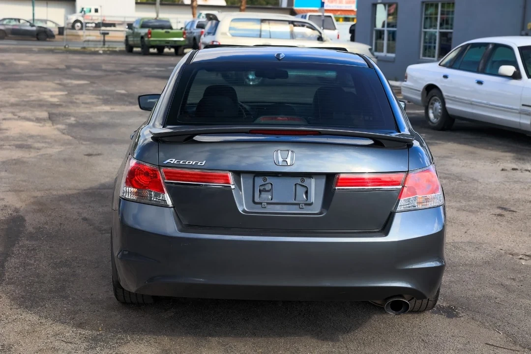 2012 Honda Accord 8th Gen - Image 9 of 12