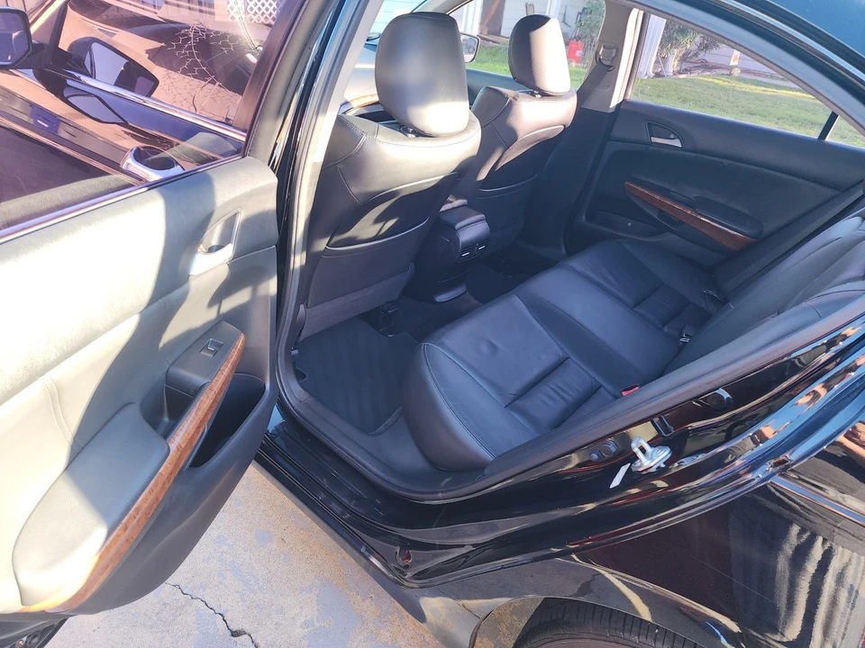 2012 Honda Accord 8th Gen - Image 9 of 10