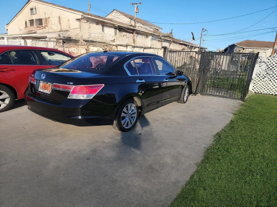 2012 Honda Accord 8th Gen - Image 3 of 10