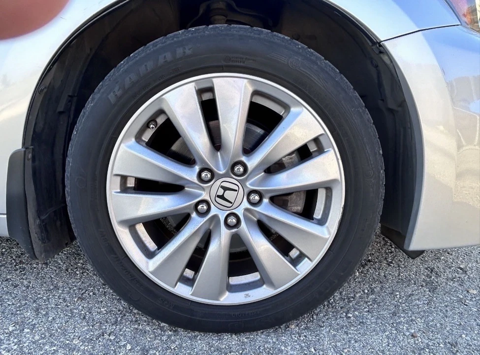2012 Honda Accord 8th Gen - Image 4 of 11