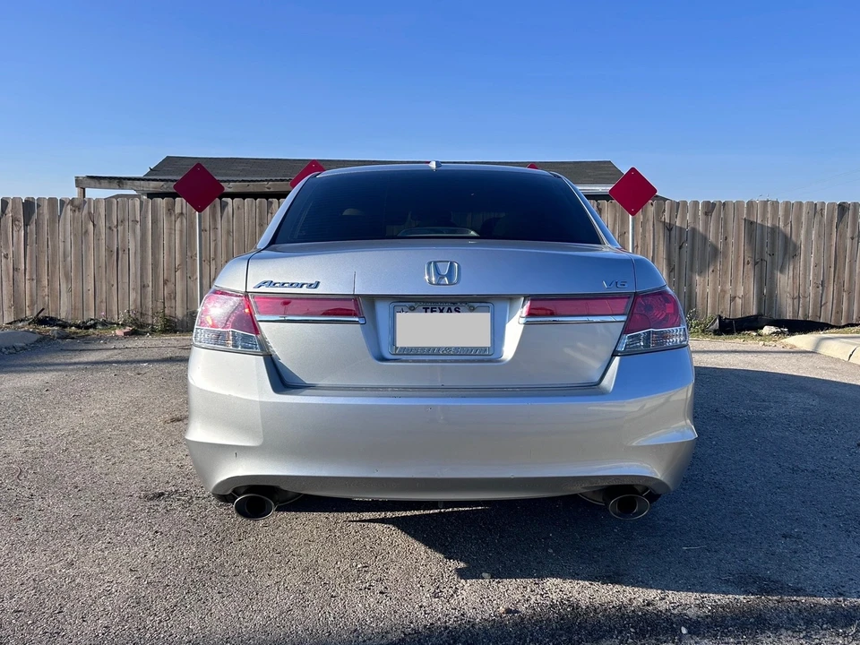 2012 Honda Accord 8th Gen - Image 9 of 11
