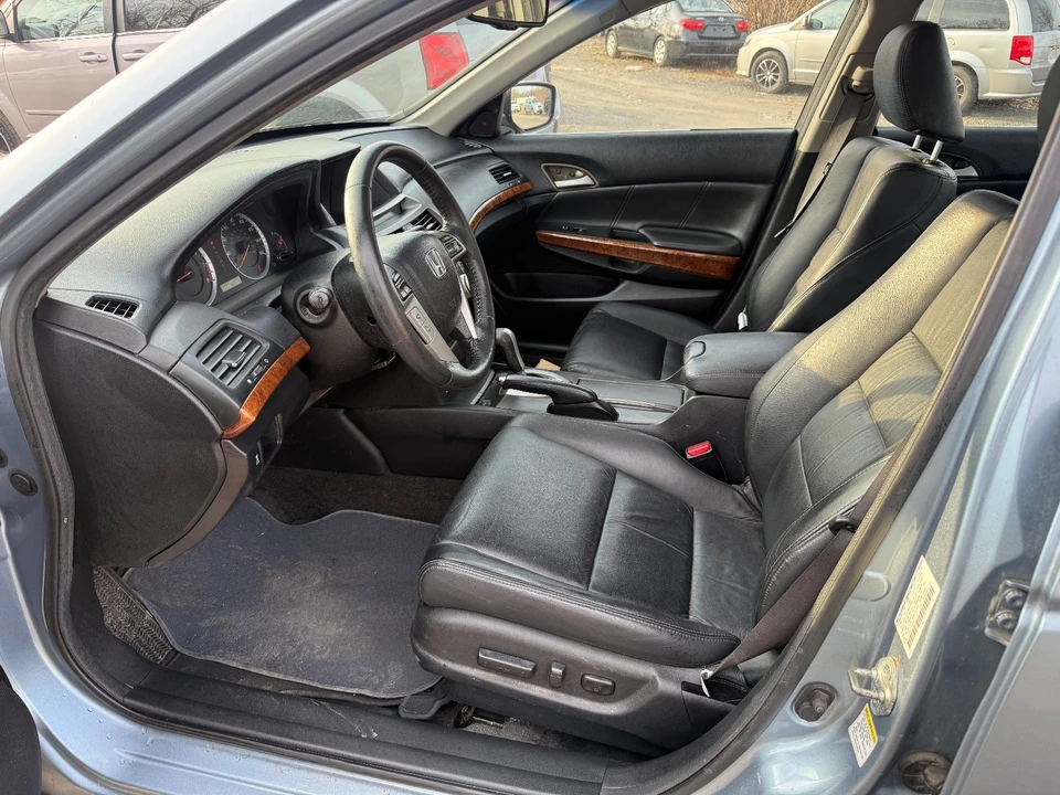 2012 Honda Accord 8th Gen - Image 10 of 20