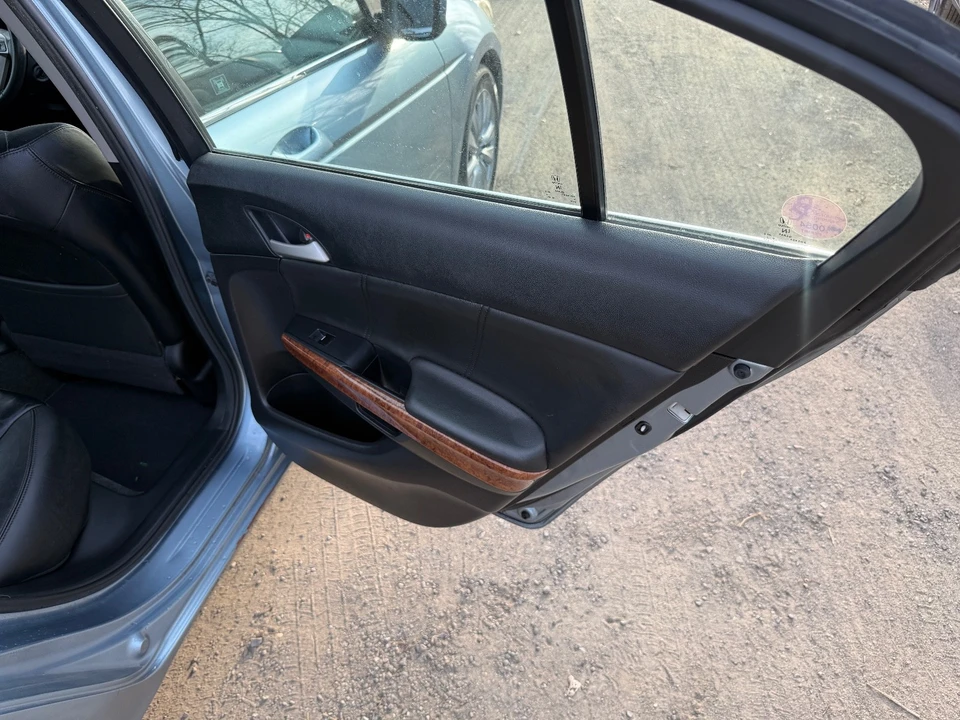 2012 Honda Accord 8th Gen - Image 17 of 20