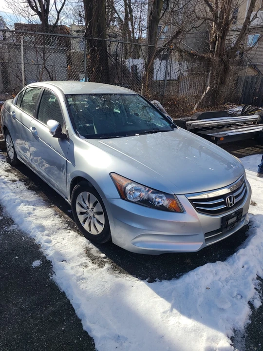 2012 Honda Accord 8th Gen - Image 4 of 9