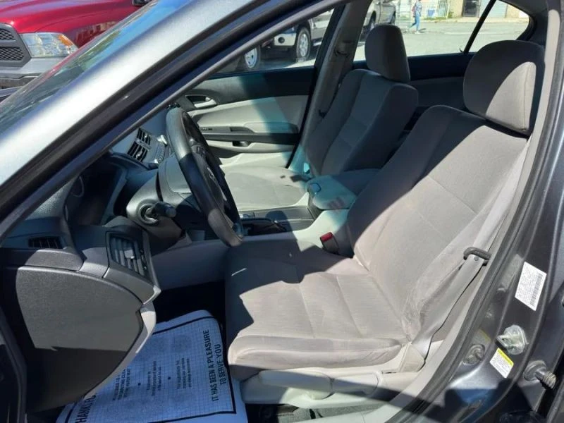 2012 Honda Accord 8th Gen - Image 11 of 12