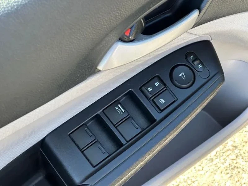 2012 Honda Accord 8th Gen - Image 10 of 12