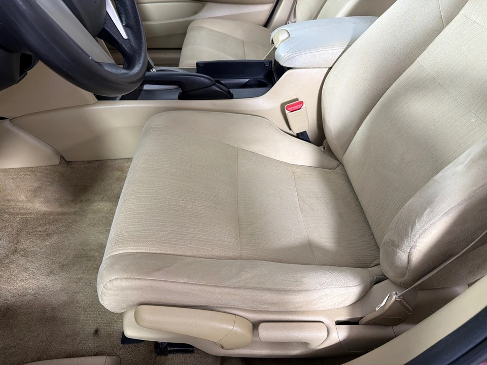 2012 Honda Accord 8th Gen - Image 10 of 12