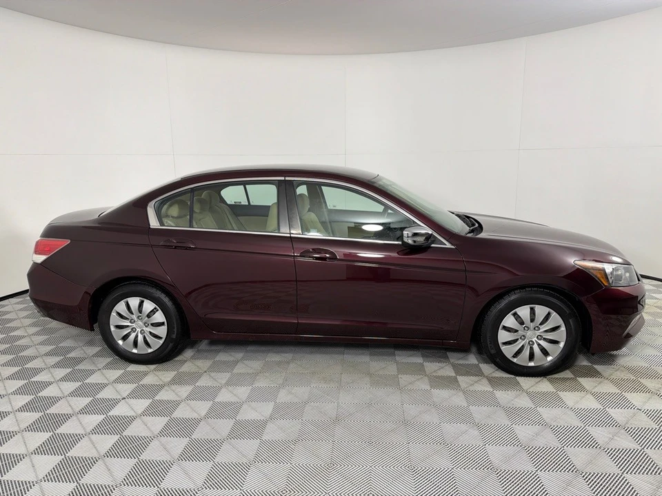 2012 Honda Accord 8th Gen - Image 4 of 12