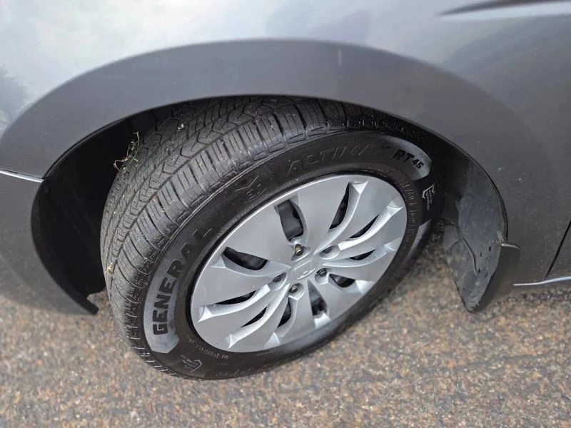 2012 Honda Accord 8th Gen - Image 11 of 12
