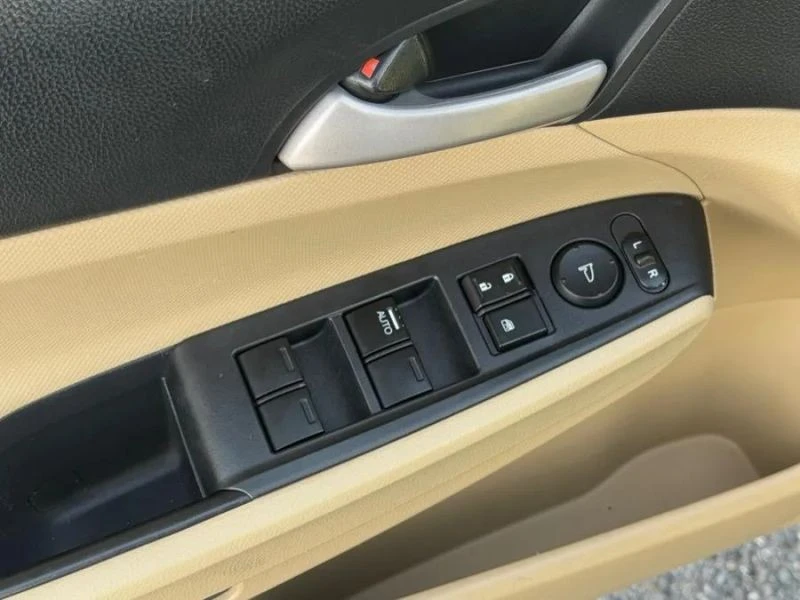 2012 Honda Accord 8th Gen - Image 10 of 12